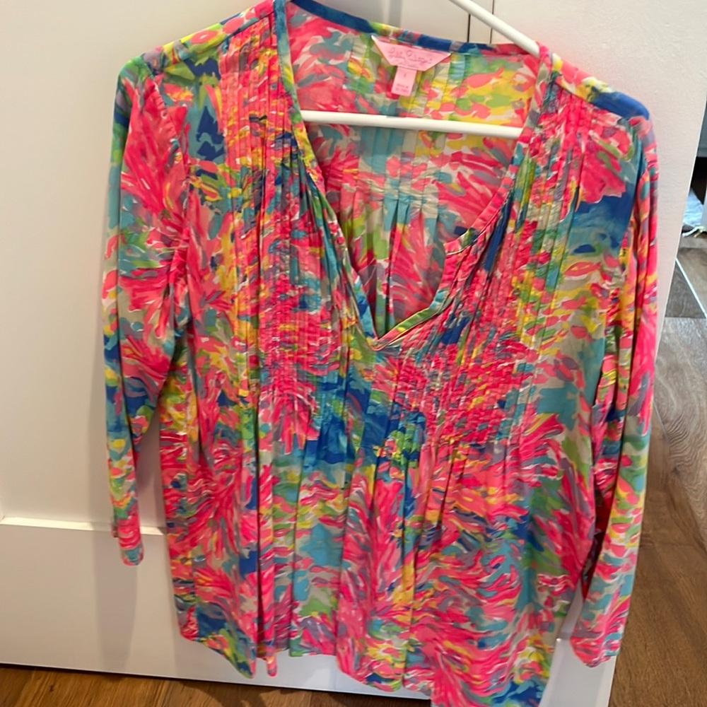 Lilly Pulitzer water color top